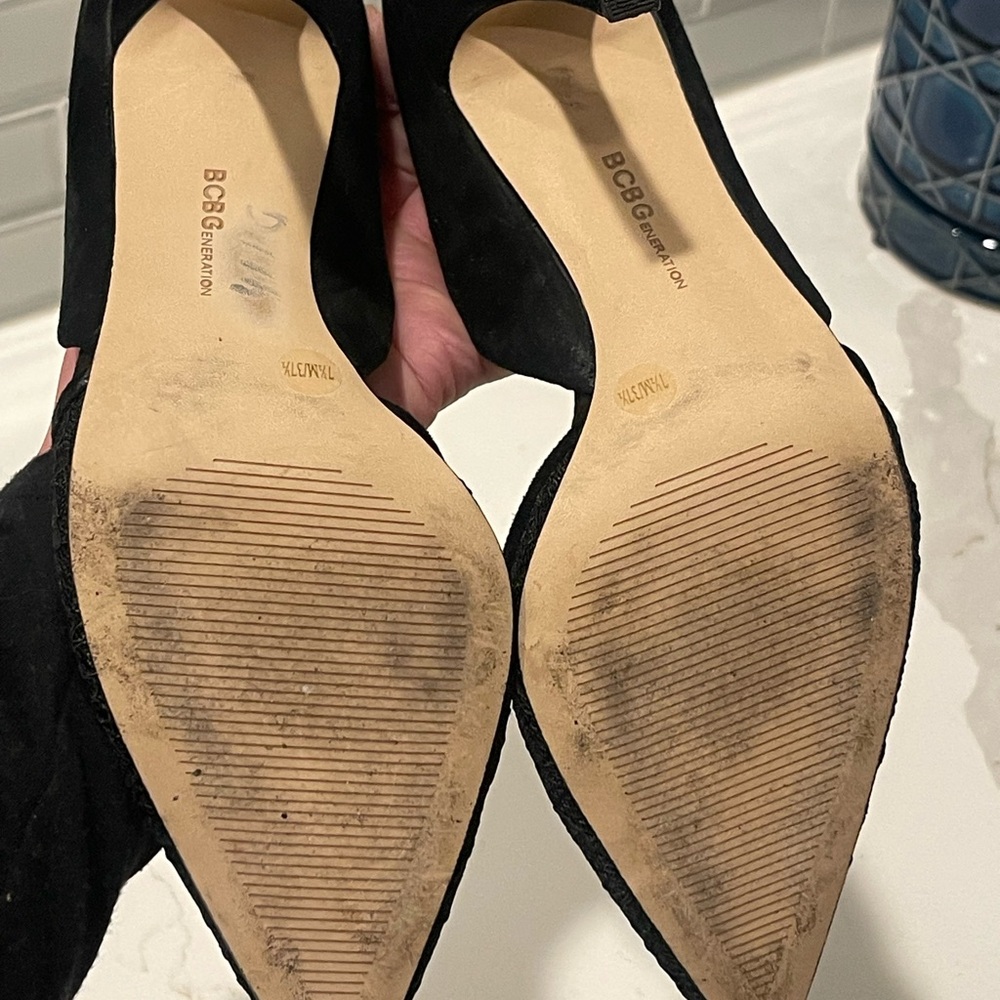 Classy Black Suede/Lace Heels - Picture 5 of 5